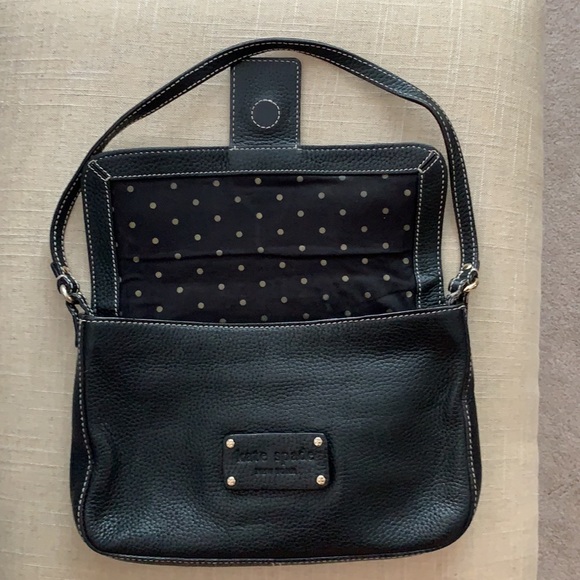 Classic pebbled leather Kate Spade Handbag - Picture 4 of 10